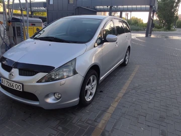 Авто Mitsubishi Grandis 2006 № 8681682