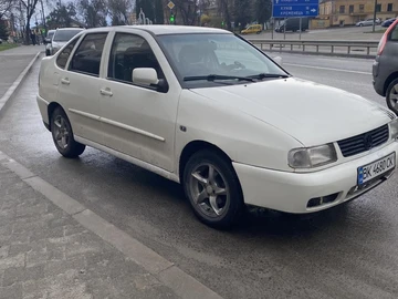 Авто Volkswagen Polo 1998 № 8681712