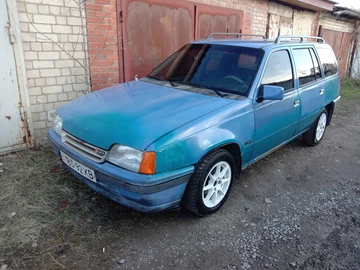 Авто Opel Kadett 1985 № 8682281