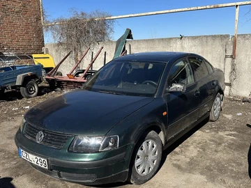 Авто Volkswagen Passat Sedan 2000 № 8682313