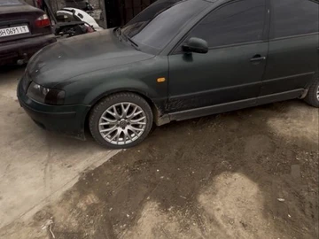 Авто Volkswagen Passat Variant 1998 № 8682324