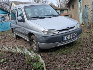 Авто Peugeot Partner 2000 № 8682326