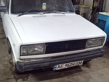 Авто ВАЗ 2105 1992 № 8682422