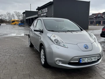 Авто Nissan 100Nx 2015 № 8682502