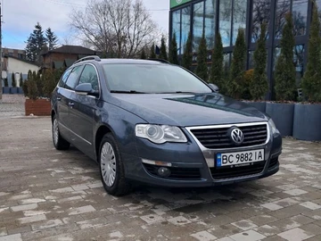 Авто Volkswagen Passat Variant 2010 № 8682801