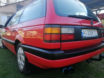 Авто Volkswagen Passat Variant 1993 № 8682827