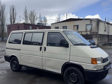 Авто Volkswagen Transporter 1992 № 8683270