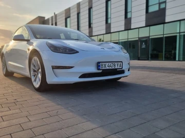 Авто Tesla Model 3 2021 № 8683336