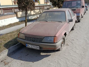 Авто Opel Rekord 1985 № 8683631