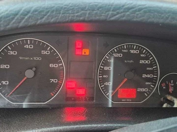 Авто Audi A6 1995 № 8683668