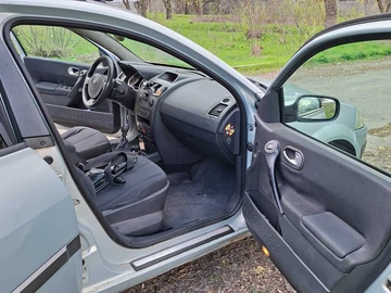 Авто Renault Megane 2004 № 8683767