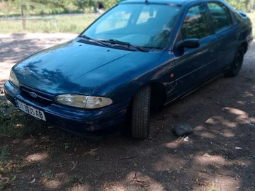 Авто Ford Mondeo 1993 № 8683930