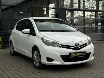 Авто Toyota Yaris 2013 № 8683933