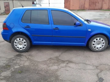 Авто Volkswagen Golf 1999 № 8684015