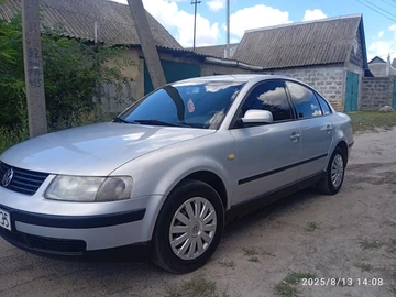Авто Volkswagen Passat Sedan 1999 № 8684246