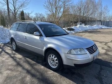 Авто Volkswagen Passat Variant 2002 № 8684278