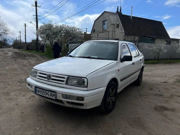 Авто Volkswagen Vento 1996 № 8684319
