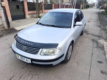 Авто Volkswagen Passat Sedan 2000 № 8684322