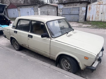 Авто ВАЗ 2105 1980 № 8684455
