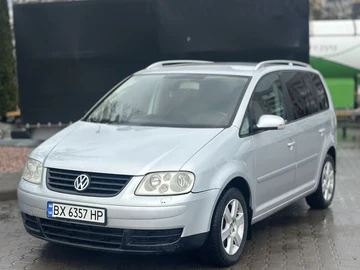 Авто Volkswagen Touran 2003 № 8684496