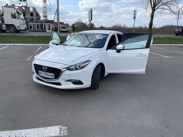 Авто Mazda 3 2017 № 8684918