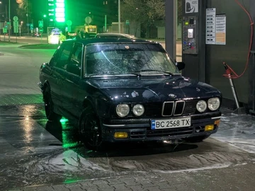 Авто BMW 5 Серия 1985 № 8685011