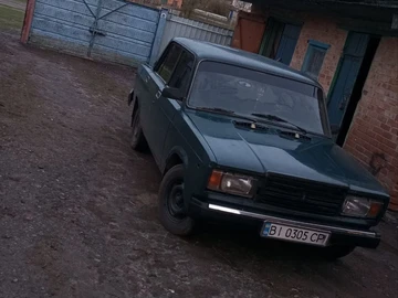 Авто ВАЗ 2107 1993 № 8685199