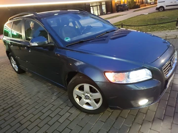 Авто Volvo V50 2010 № 8685274