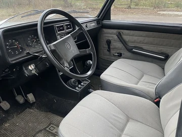 Авто ВАЗ 2107 1990 № 8685584