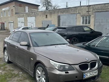 Авто BMW 5 Серия 2005 № 8685606