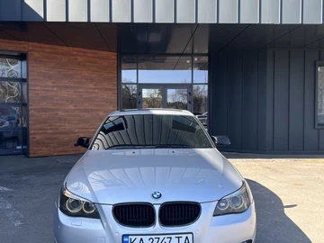 Авто BMW 5 Серия 2004 № 8685612