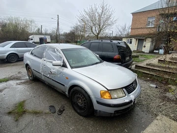 Авто Volkswagen Passat Sedan 1997 № 8686008