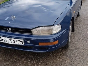 Авто Toyota Camry 1992 № 8686182