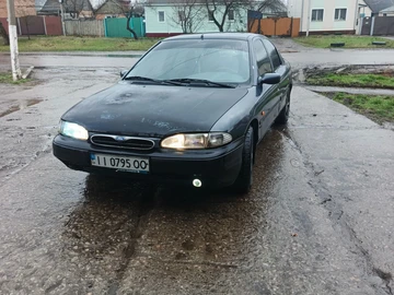 Авто Ford Mondeo 1990 № 8686518