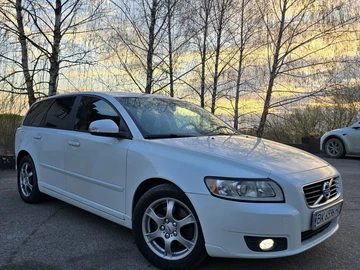 Авто Volvo V50 2012 № 8686540