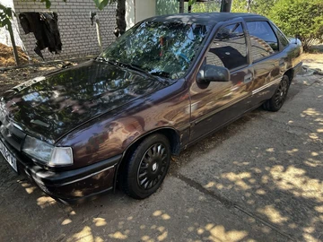 Авто Opel Vectra 1991 № 8686607