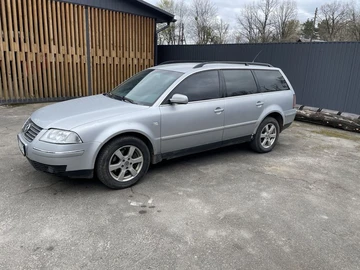 Авто Volkswagen Passat Variant 2002 № 8686903