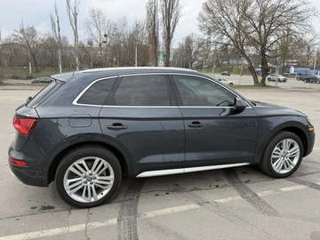 Авто Audi Q5 2019 № 8687108