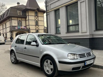 Авто Volkswagen Golf 2000 № 8687122
