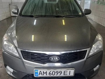 Авто KIA Cee X27 D 2010 № 8687141