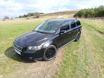 Авто Volvo V50 2004 № 8687332