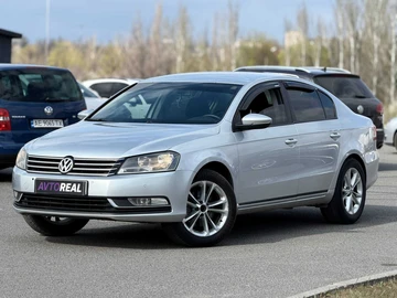 Авто Volkswagen Passat Sedan 2011 № 8687394