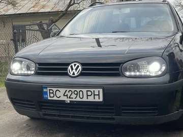 Авто Volkswagen Golf 2000 № 8687556