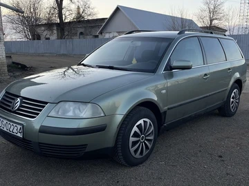 Авто Volkswagen Passat Sedan 2001 № 8687650