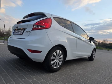 Авто Ford Fiesta 2011 № 8687656