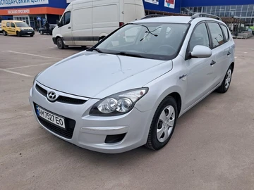 Авто Hyundai I30 2010 № 8687807