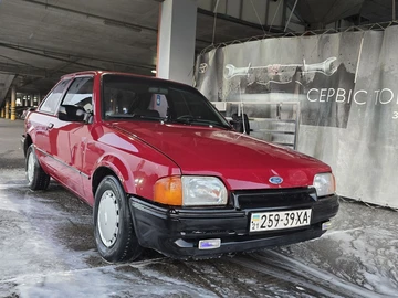 Авто Ford Escort 1986 № 8688137
