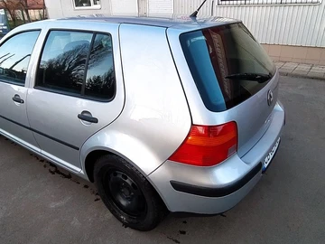 Авто Volkswagen Golf 2001 № 8688398