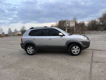 Авто Hyundai Tucson 2006 № 8688734