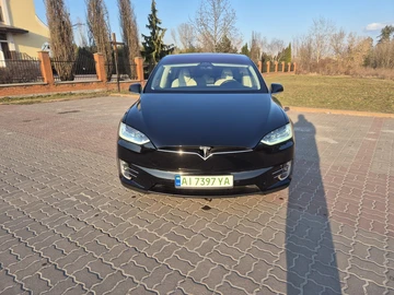 Авто Tesla Model X 2018 № 8688833